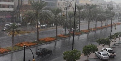 Heavy rains and flood disrupt normal life in Dubai, flight services hit