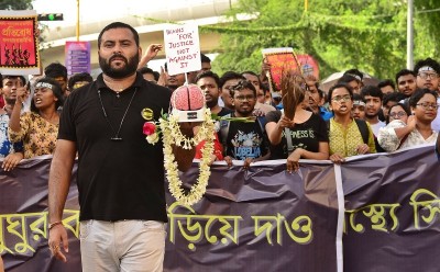 Setback for Mamata govt as Calcutta HC allows Bengal junior doctors' carnival in Kolkata