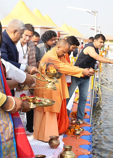 Vice President Jagdeep Dhankhar takes holy dip at Maha Kumbh