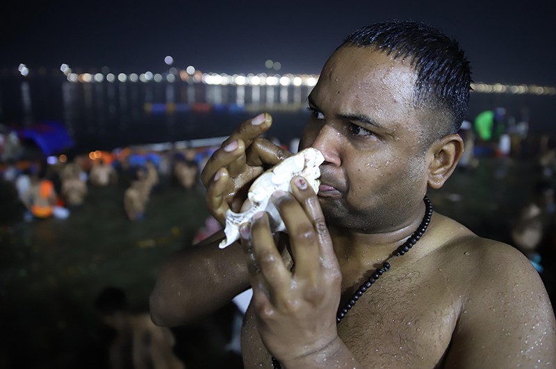 Glimpses of the final snan of Maha Kumbh