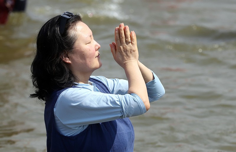 Glimpses of the final snan of Maha Kumbh