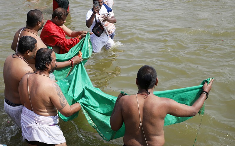 Glimpses of the final snan of Maha Kumbh