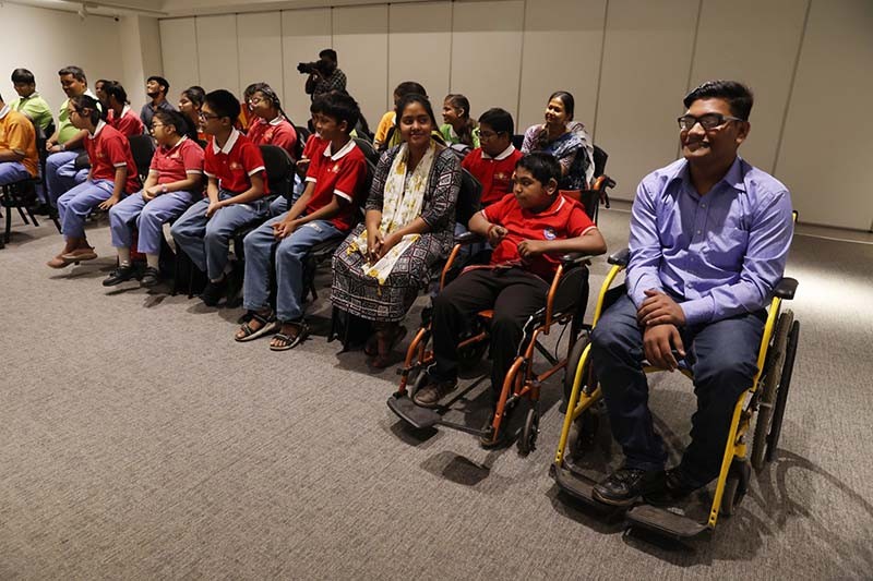 Mime artists captivate Kolkata audience on World Hearing Day