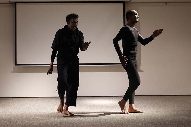 Mime artists captivate Kolkata audience on World Hearing Day