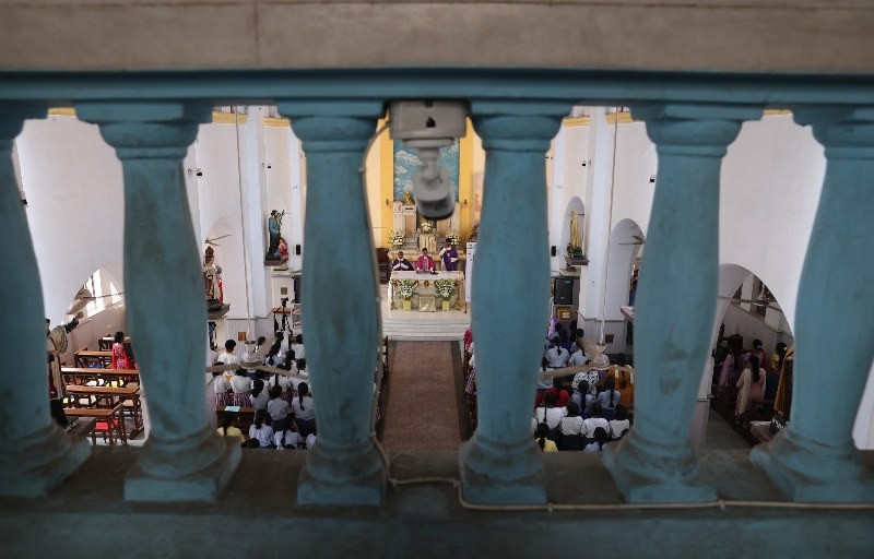 In Images: Students, teachers attend a Mass ahead of Pope Francis' funeral at St. Ignatius Church in Kolkata