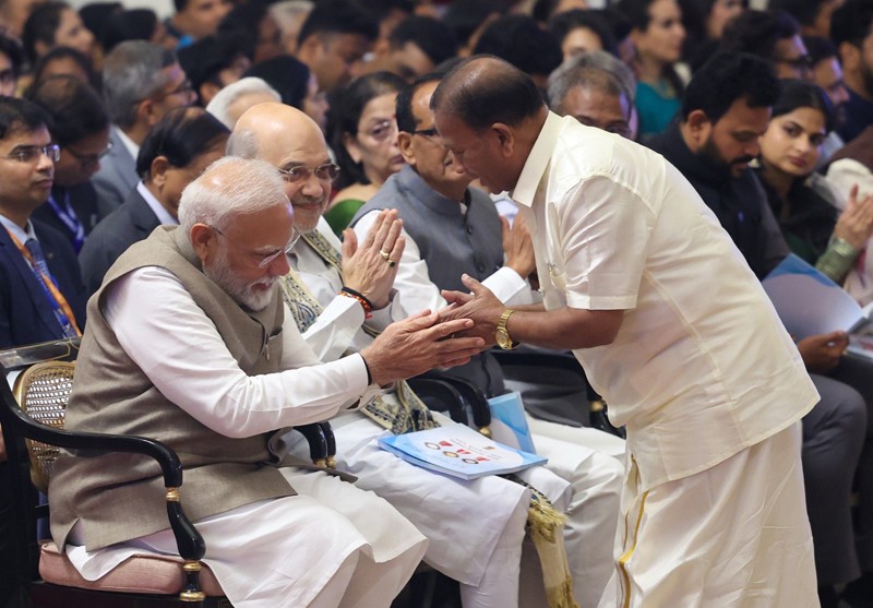 In Images: President Murmu presents 2025 Padma Awards at Rashtrapati Bhavan