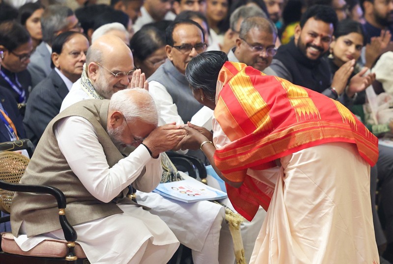 In Images: President Murmu presents 2025 Padma Awards at Rashtrapati Bhavan