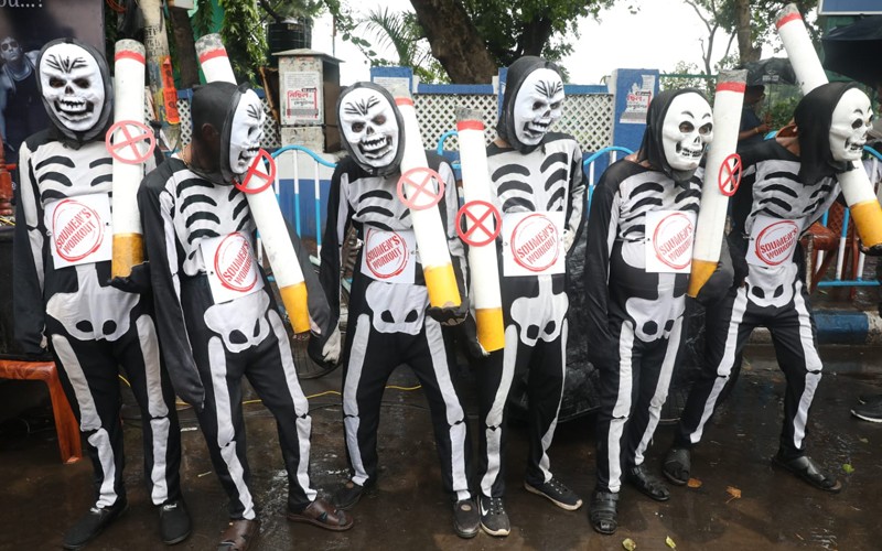In Images: Kolkata observes anti-tobacco day
