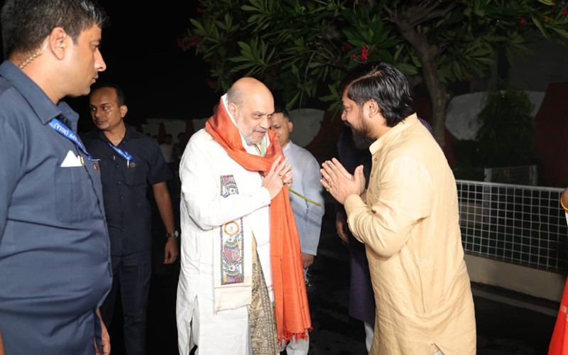 In Images: Amit Shah welcomed by West Bengal BJP leaders as he arrives in Kolkata
