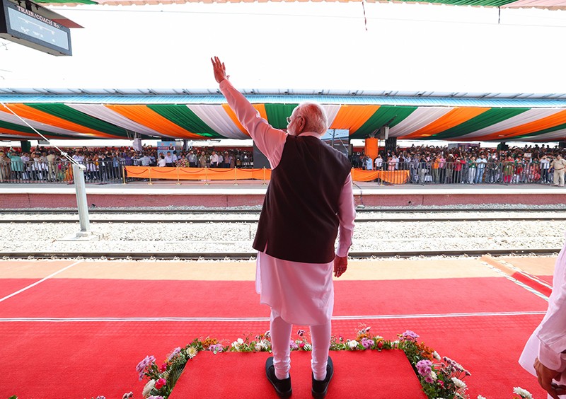 In Images: PM Modi flags off Vande Bharat trains in J&K
