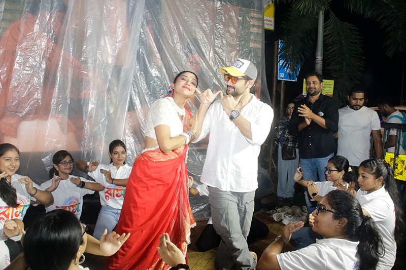 In Images: Flashmob event of Bengali film Raas