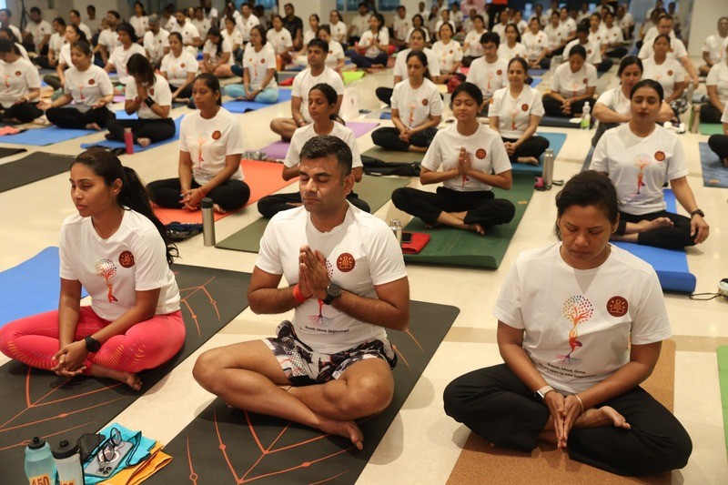 In Images: Kolkata witnesses unique sitar-fusion yogathon experience