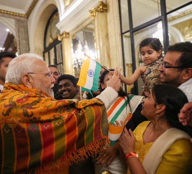 In Images: PM Modi welcomed by Indian diaspora in Buenos Aires