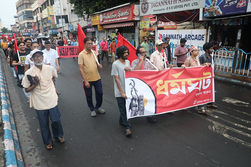 In Images: Bharat Bandh called by 10 trade unions