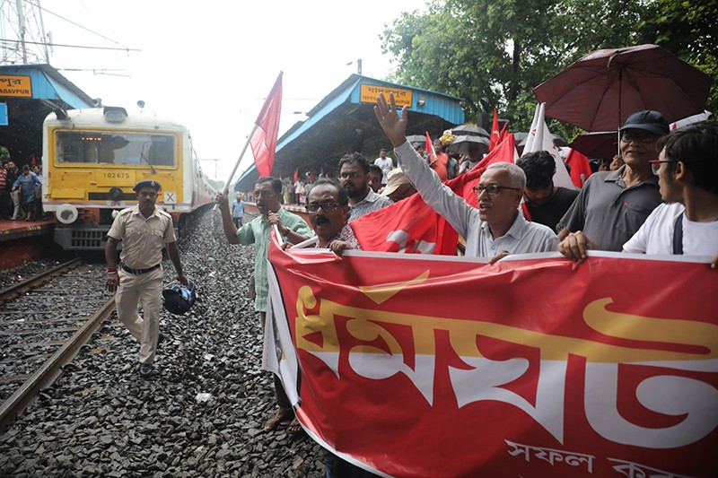 In Images: Bharat Bandh called by 10 trade unions