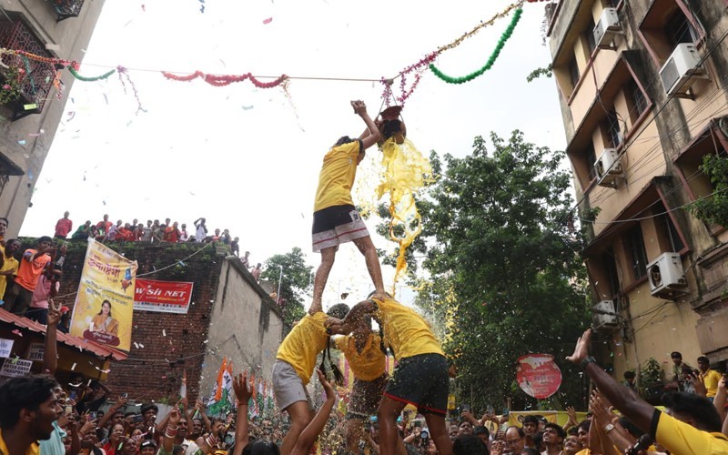 In Images: Kolkata celebrates Krishna Janmashtami with Dahi Handi festival