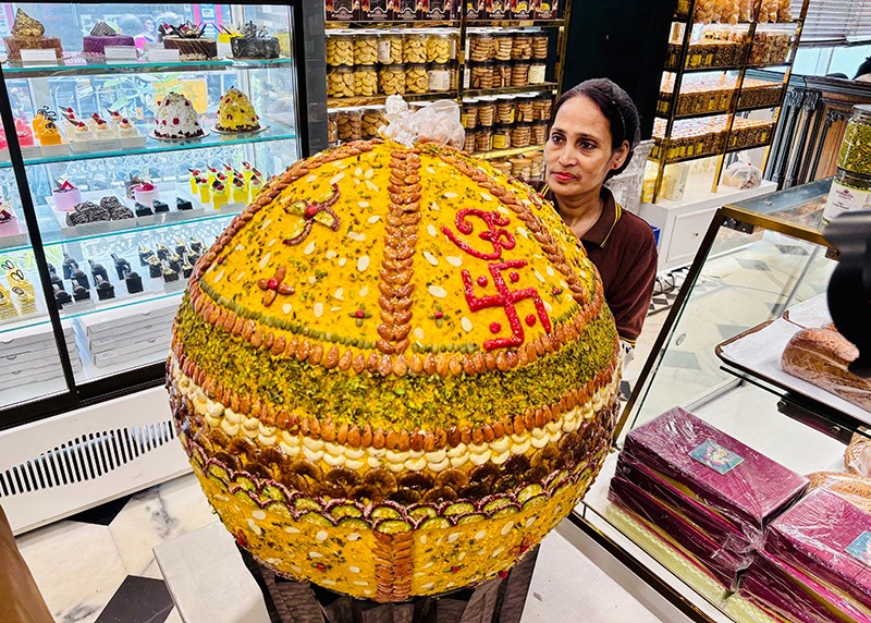 In Images: Balaram Mullick & Radharaman Mullick prepares gigantic Laddu ahead of Ganesh Chaturthi Festival