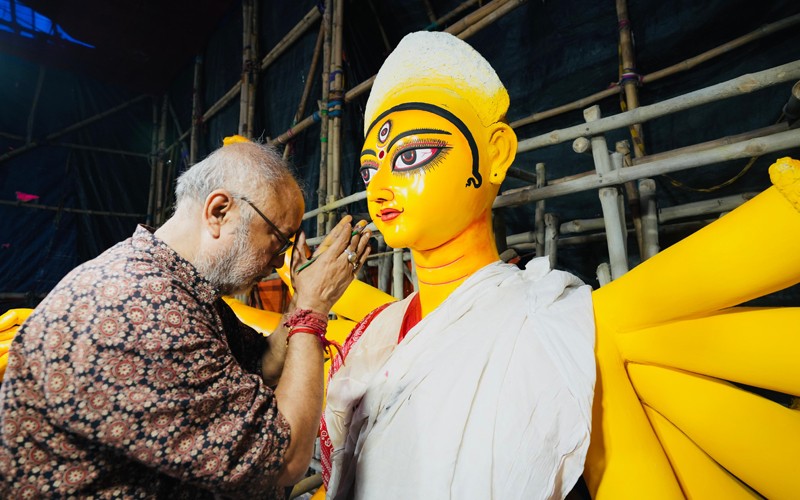 In Images: Kolkata’s Shimla Byayam Samiti marks 100 years of Sarbajonin Durga Utsav with ‘Revolutionary Shrine of Swadeshiyana’ theme