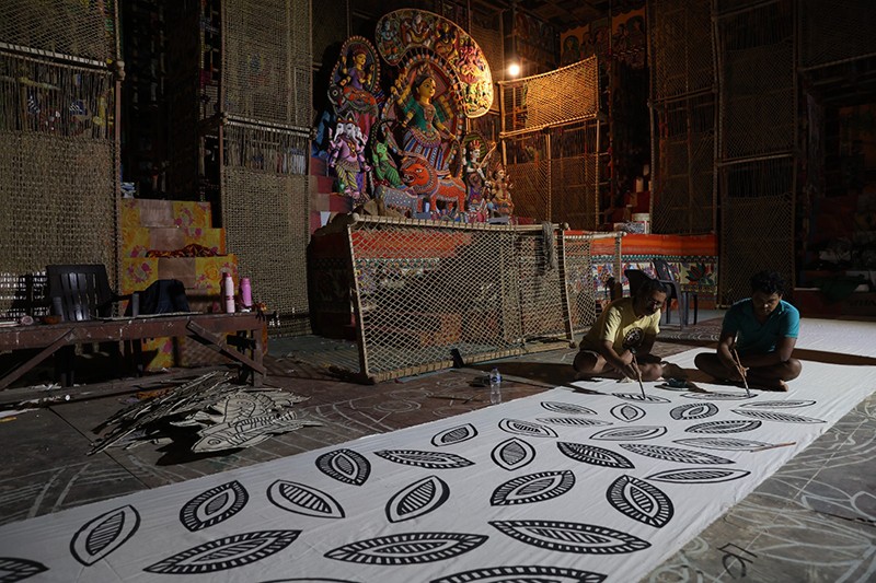 In Images: Kolkata's Tala Barowari Durga Puja 2025 brings theme ‘Madhusudan’ by artist Prashanta Pal