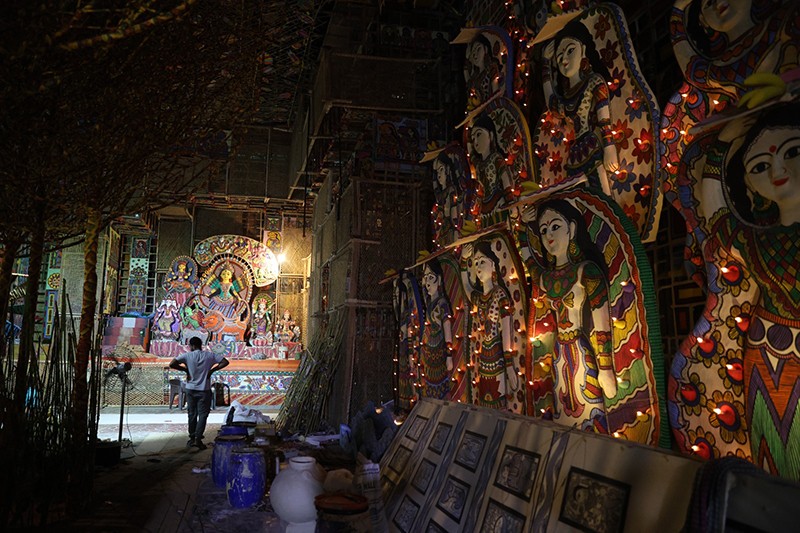 In Images: Kolkata's Tala Barowari Durga Puja 2025 brings theme ‘Madhusudan’ by artist Prashanta Pal