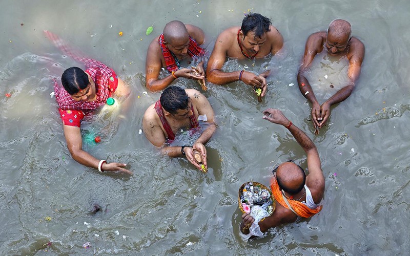 In Images: Kolkata Marks Mahalaya with Hooghly Tarpan and Durga's Chokkhudan