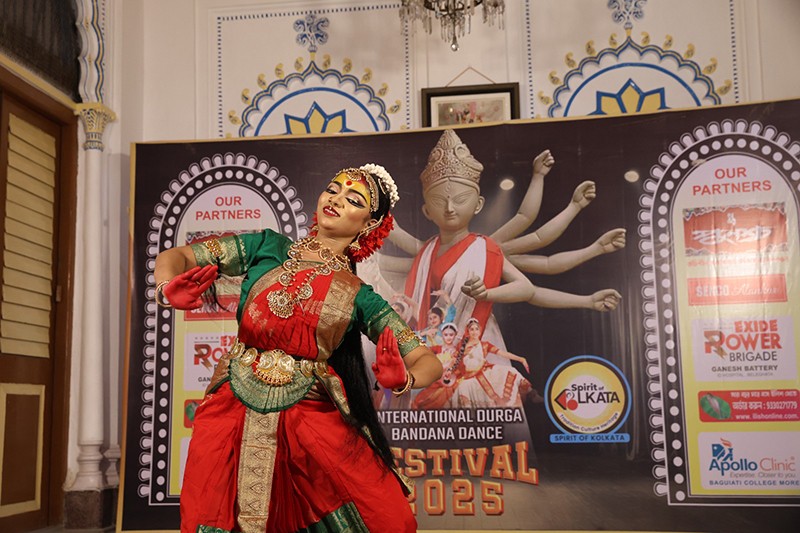 In Images: Kolkata's heritage palace Shobhabazar Rajbari hosts grand Durga vandana festival