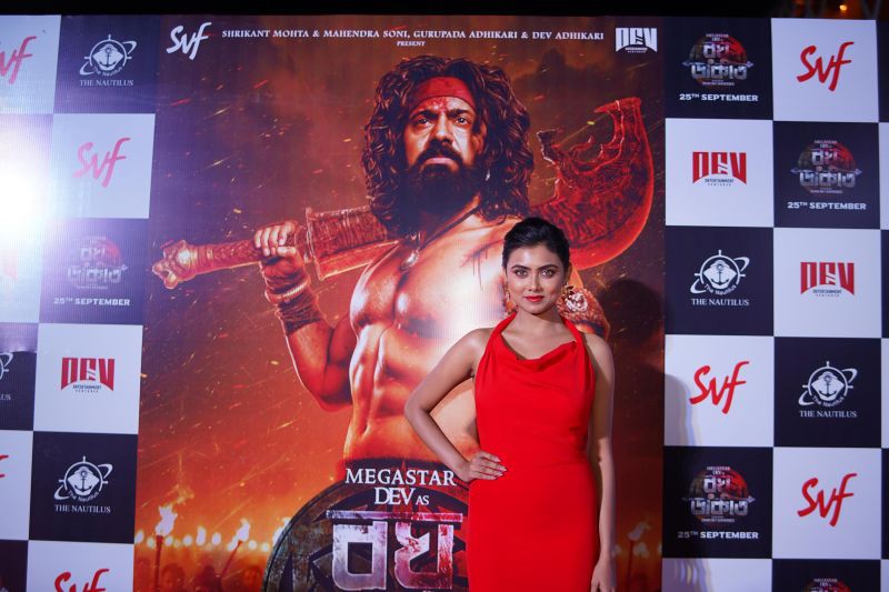 In Images: Dev, Idhika, others join Raghu Dakat's pre-puja celebrations