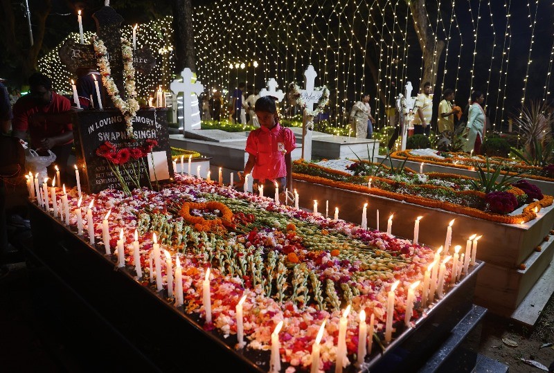 In Images: People honour the departed on All Souls’ Day in Kolkata