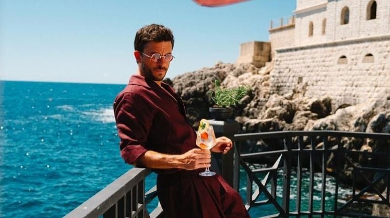 Jonathan Bailey is now People's Sexist Man Alive 2025. Photo: Jonathan Bailey/Instagram