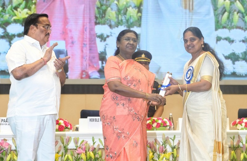 In Images: Droupadi Murmu confers 6th National Water Awards & Jal Sanchay Janbhagidari Awards