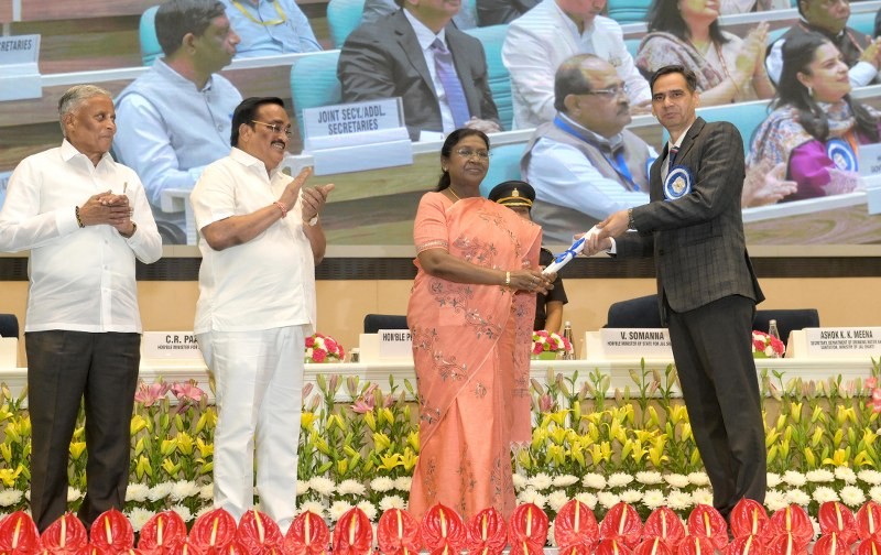 In Images: Droupadi Murmu confers 6th National Water Awards & Jal Sanchay Janbhagidari Awards