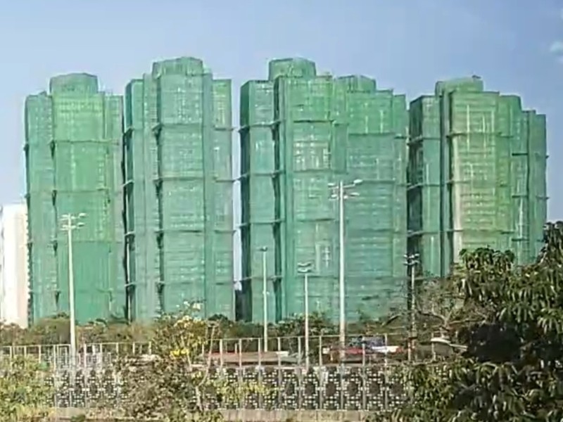 Hong Kong high-rise fire kills 128, with 200 missing as investigators probe rapid multi-building spread.