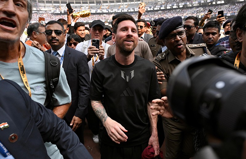 From Cheers to Chaos: Messi’s Kolkata Visit in Pictures