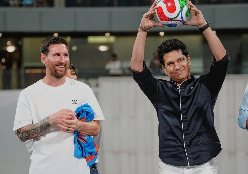 In images : Messi joins Sachin Tendulkar during mega Mumbai event