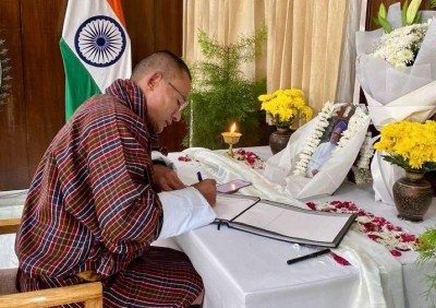 Bhutan Prime Minister Tshering Tobgay remembers Manmohan Singh's role in launching 11th Five Year Plan