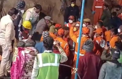 Stuck in Rajasthan borewell for 10 days, three-year-old girl dies hours after rescue