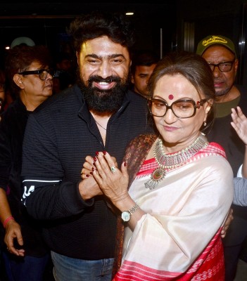 Star-studded premiere of Aparna Sen-Anjan Dutt starrer Ei Raat Tomar Amaar