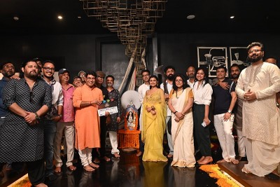 In shots: Mahurat of Dev's upcoming film Raghu Dakat