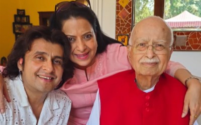 Sonu Nigam visits LK Advani in Delhi, shares heartfelt post on ‘extended family’
