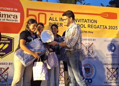 Sourav Ganguly felicitates champions at the final day of Regatta Championship in Kolkata