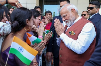 In Images: PM Modi welcomed by Indian diaspora in Ghana