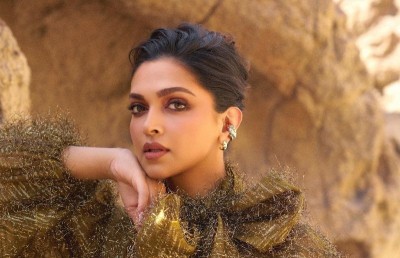 Deepika Padukone becomes first Indian to receive a star on Hollywood Walk of Fame