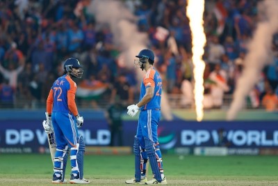 India clinch Asia Cup title with five-wicket win over Pakistan