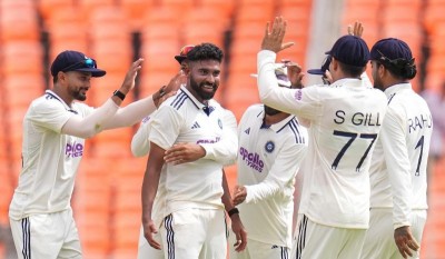 India reduce West Indies to 90-5 at lunch on day 1 of first Test