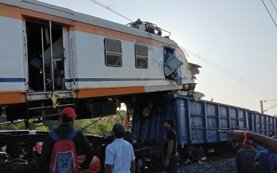 At least six killed as passenger train hits goods train in Chhattisgarh's Bilaspur