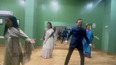 Political rivals in perfect harmony! Kangana, Mahua and Supriya rehearse for wedding of Naveen Jindal’s daughter