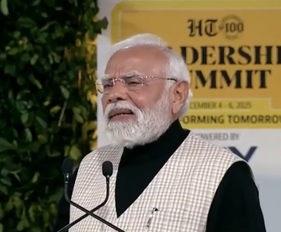 PM Modi slams ‘Hindu rate of growth’ label, calls for end to colonial mindset at HT Leadership Summit