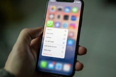 WhatsApp just got a huge makeover! These new features will blow your mind!