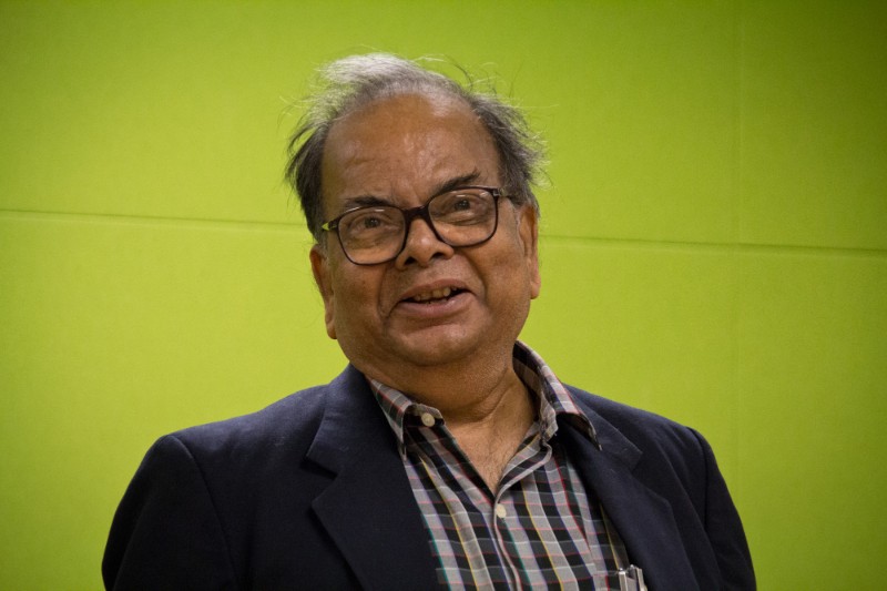 Eminent Bengali writer Shankar dies at 93.