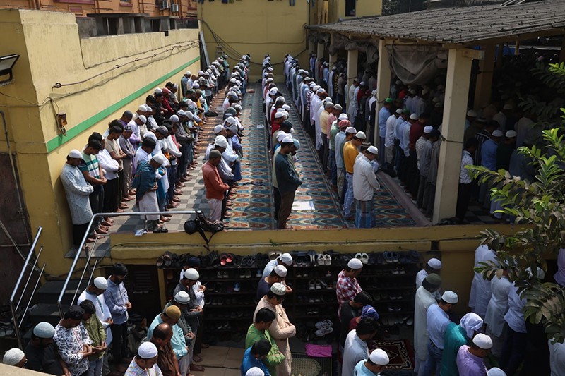 In Images: Thousands gather in Kolkata mosque on first Friday of Ramadan